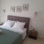 Giotouli דירה *